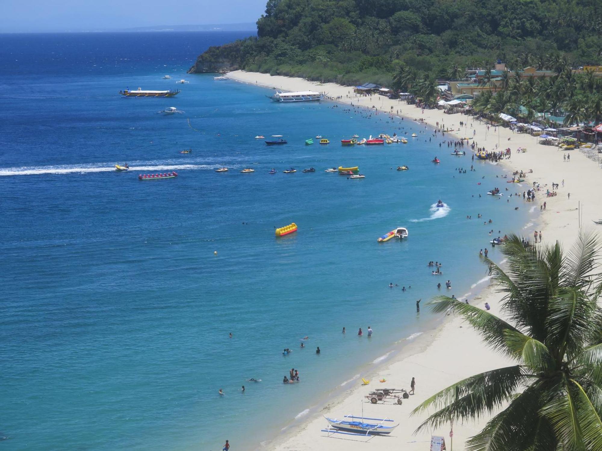Badladz Staycation Condos Puerto Galera Exteriör bild