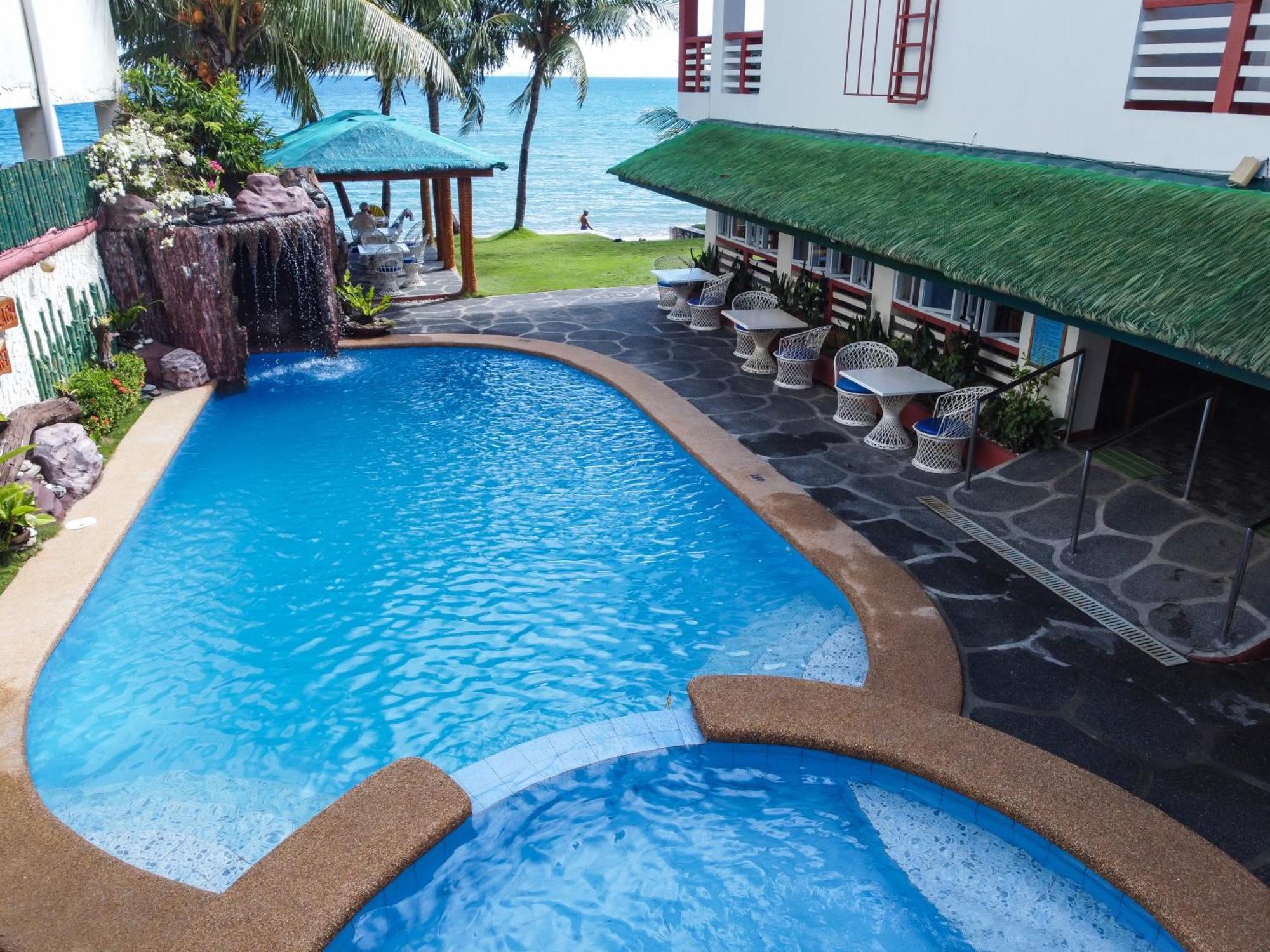 Badladz Staycation Condos Puerto Galera Exteriör bild